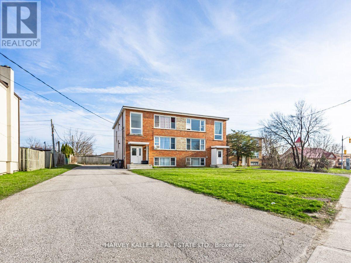 561-563 Danforth Road, Toronto (Clairlea-Birchmount), Ontario  M1K 1E1 - Photo 2 - E12472712