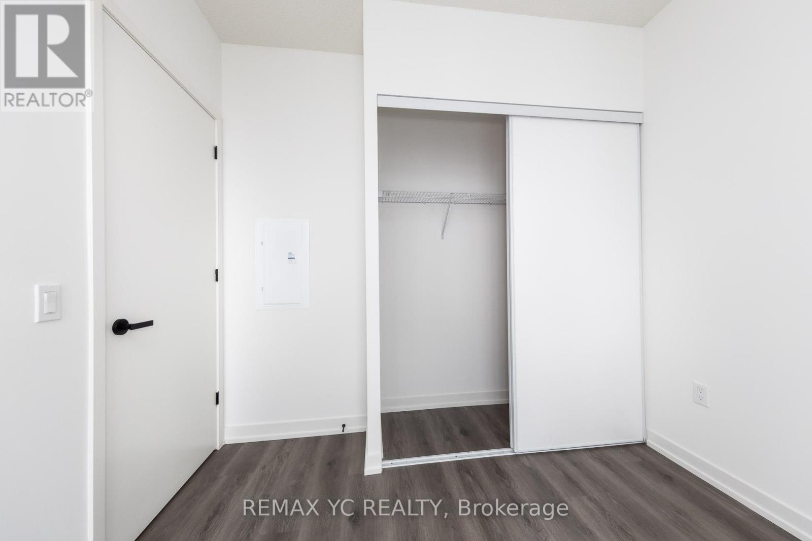 3915 - 28 Interchange Way, Vaughan, Ontario  L4K 0P8 - Photo 15 - N12472650