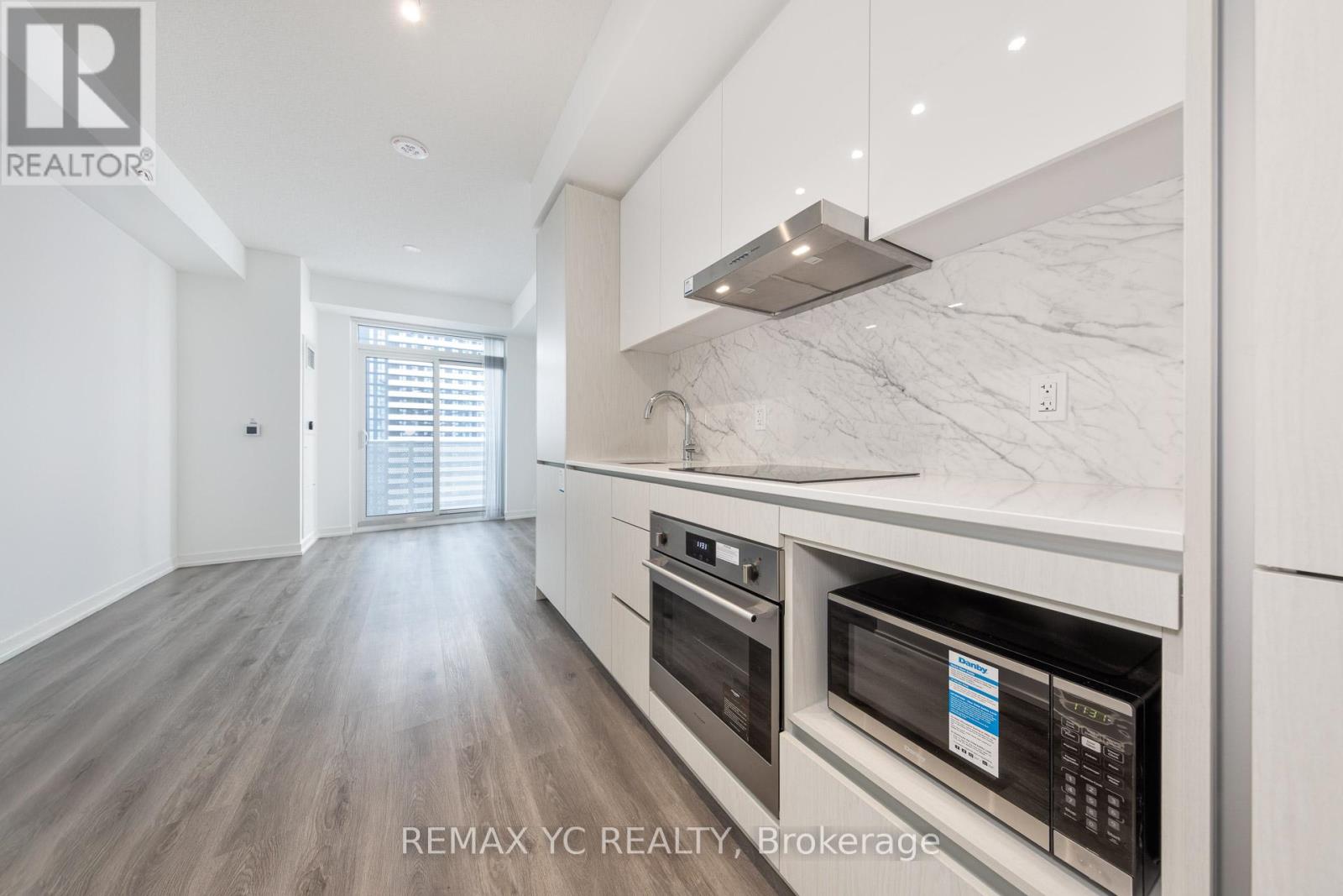 3915 - 28 Interchange Way, Vaughan, Ontario  L4K 0P8 - Photo 7 - N12472650
