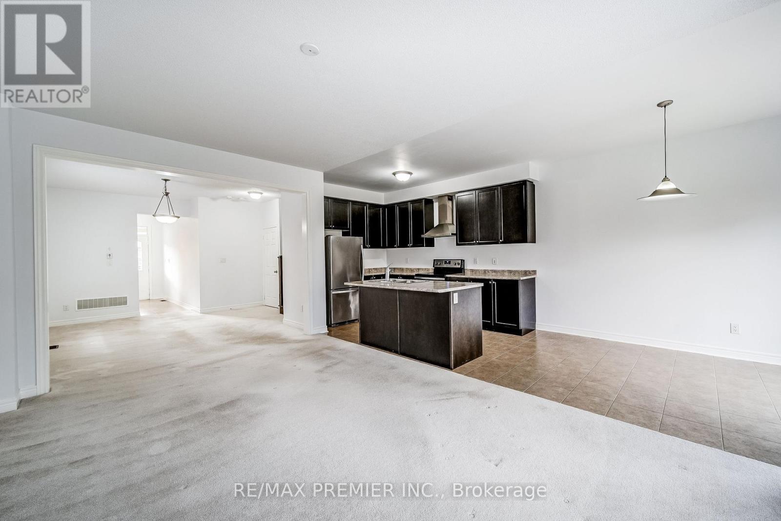 44 Weaver Terrace, New Tecumseth (Tottenham), Ontario  L0G 1W0 - Photo 10 - N12472708