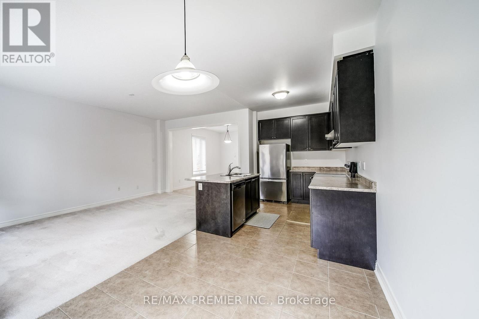 44 Weaver Terrace, New Tecumseth (Tottenham), Ontario  L0G 1W0 - Photo 7 - N12472708