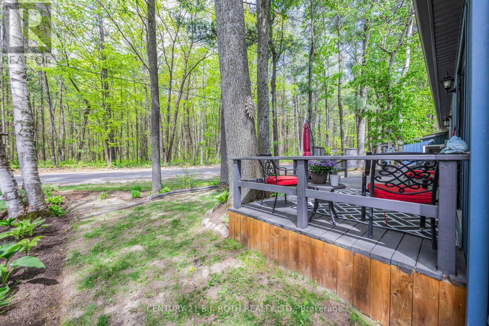 10 Allen Drive N, Wasaga Beach, Ontario  L9Z 1K5 - Photo 24 - S12472711