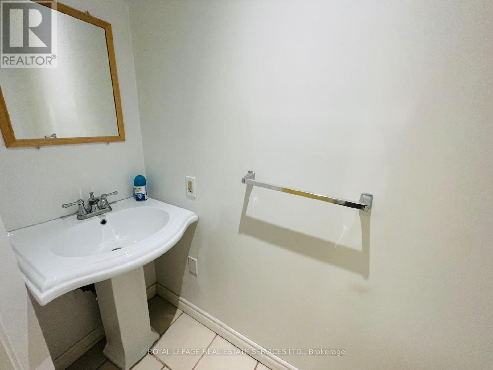27 - 4991 Rathkeale Road, Mississauga, Ontario  L5V 2G9 - Photo 9 - W12472679