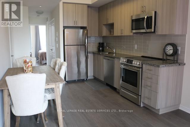 204 - 1100 Briar Hill Avenue, Toronto, Ontario  M6B 1M7 - Photo 5 - W12472714
