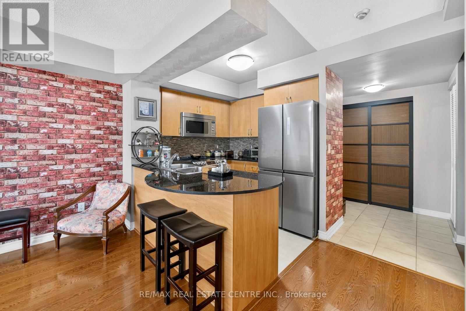 2101 - 4090 Living Arts Drive, Mississauga, Ontario  L5B 4M8 - Photo 15 - W12472721