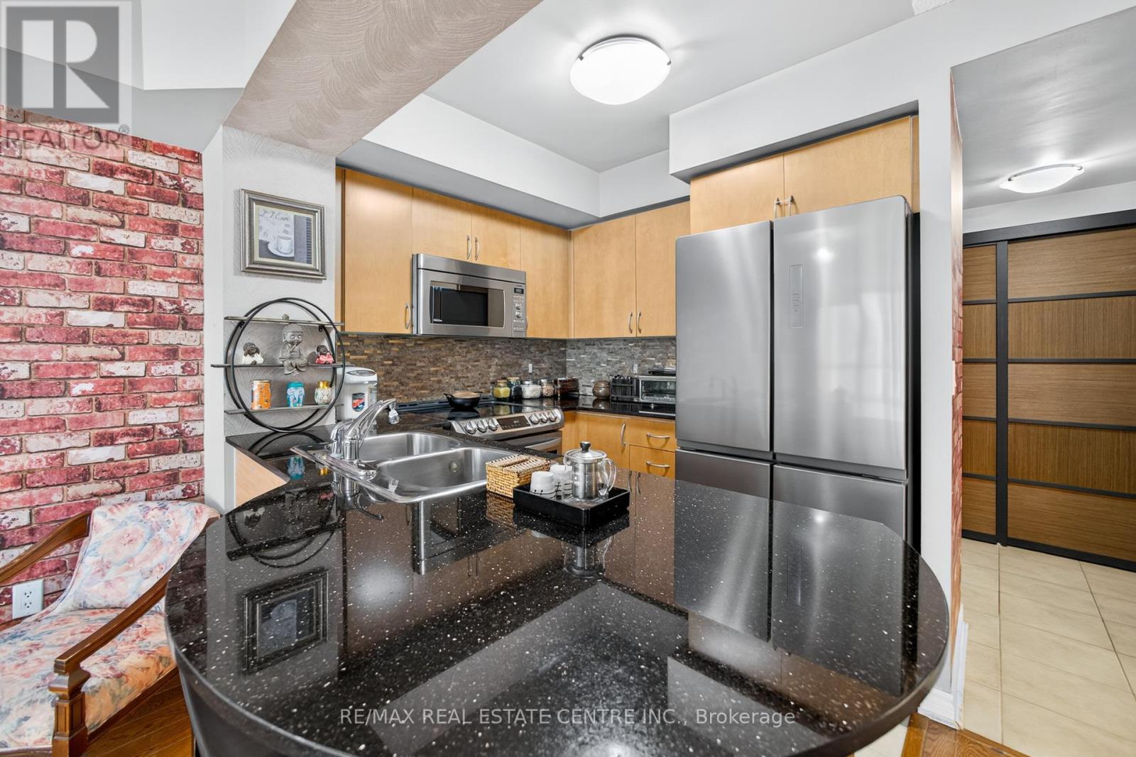 2101 - 4090 Living Arts Drive, Mississauga, Ontario  L5B 4M8 - Photo 16 - W12472721
