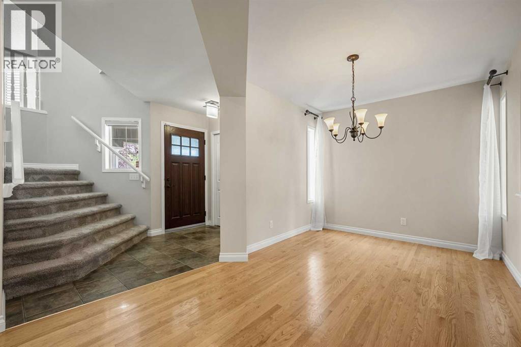 7826 Springbank Way Sw, Calgary, Alberta  T3H 4J8 - Photo 13 - A2258636