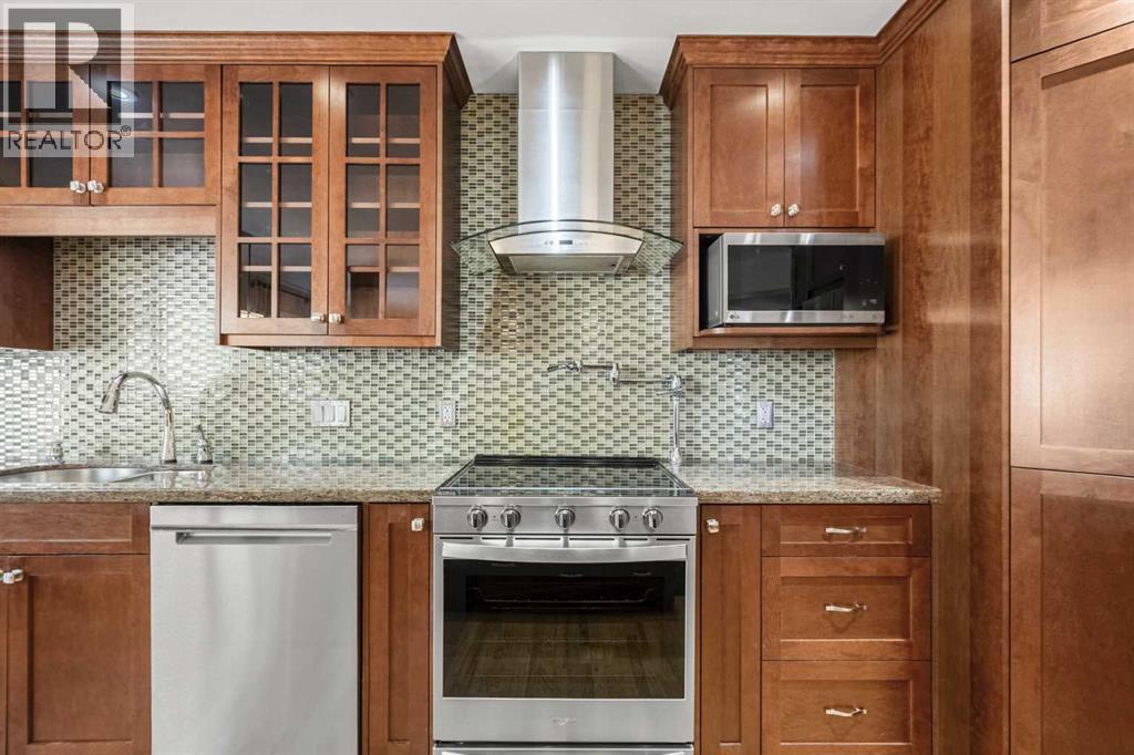 7826 Springbank Way Sw, Calgary, Alberta  T3H 4J8 - Photo 5 - A2258636