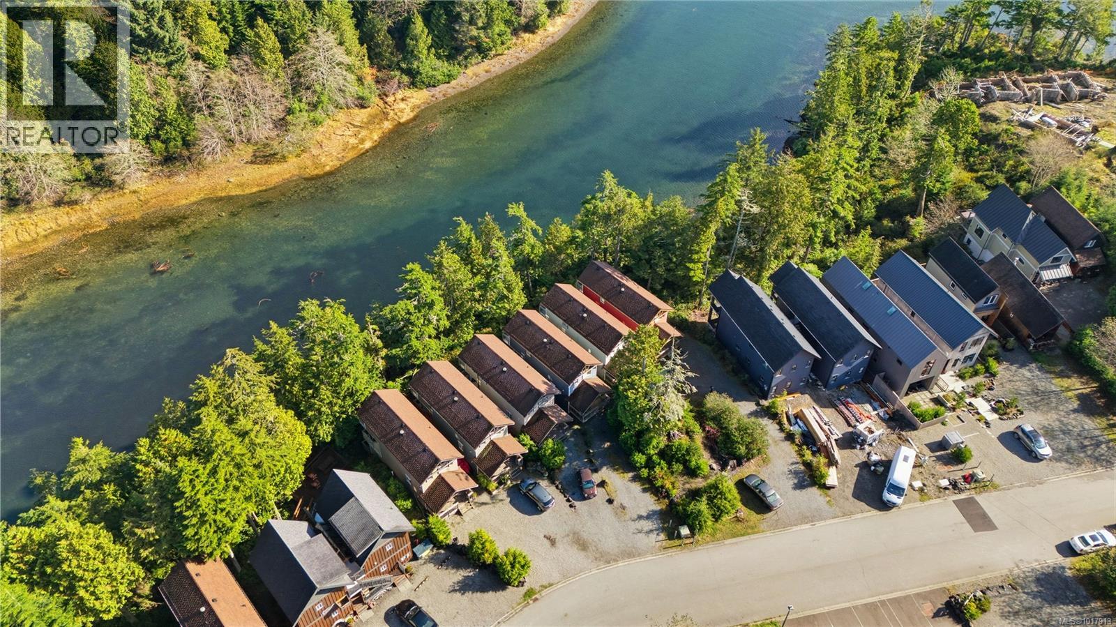 265 Boardwalk Blvd, Ucluelet, British Columbia  V0R 3A0 - Photo 8 - 1017913