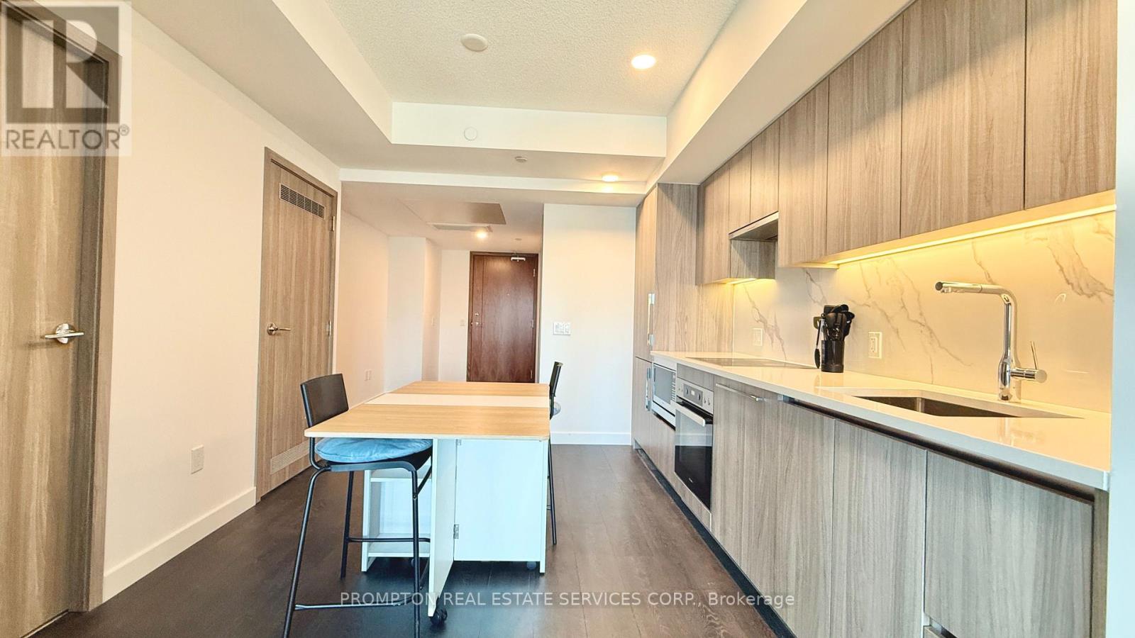 5209 - 3 Concord Cityplace Way, Toronto, Ontario  M5V 0X4 - Photo 11 - C12463845