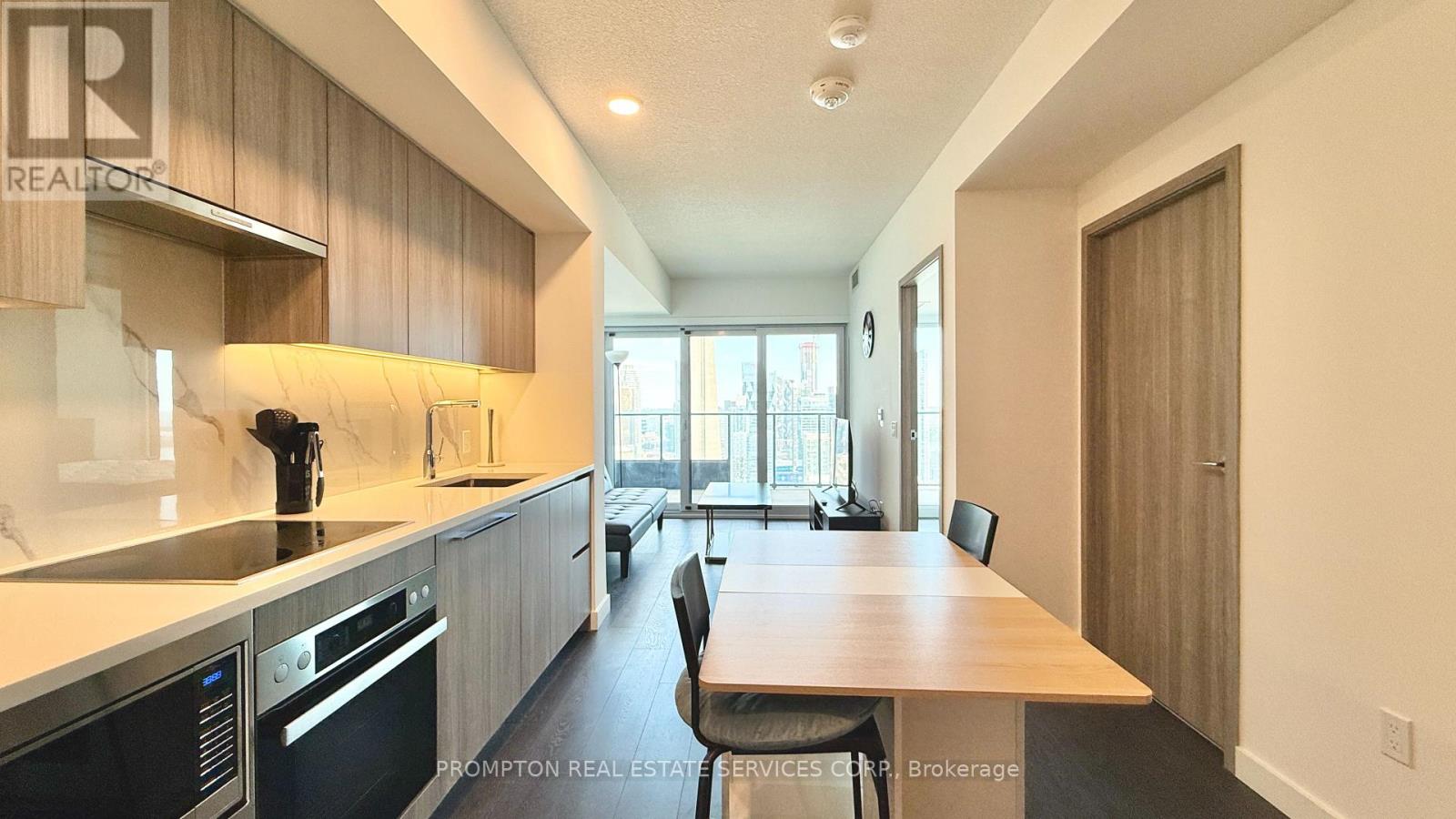 5209 - 3 Concord Cityplace Way, Toronto, Ontario  M5V 0X4 - Photo 7 - C12463845