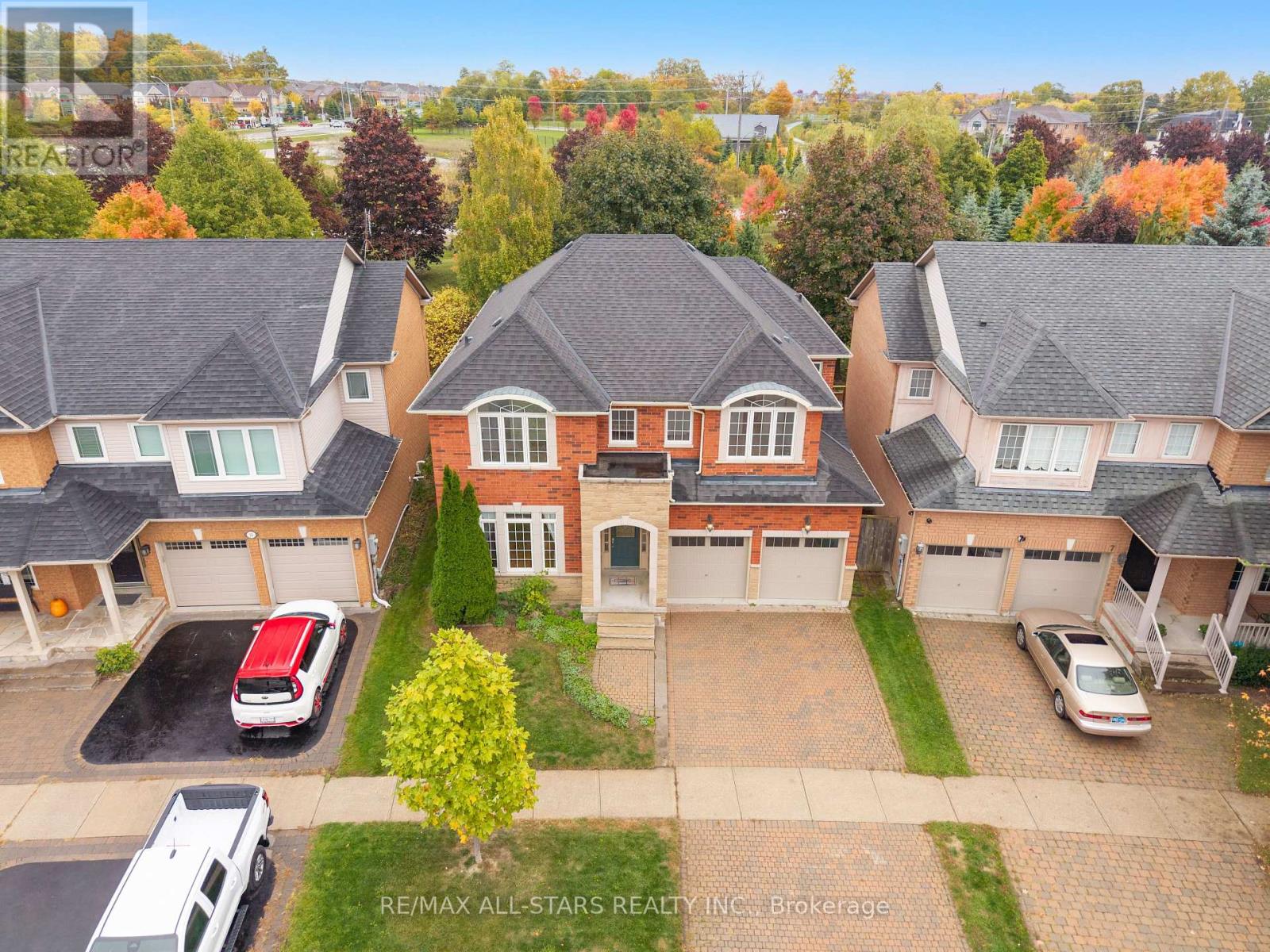 9 WOOD THRUSH AVENUE, Markham, Ontario