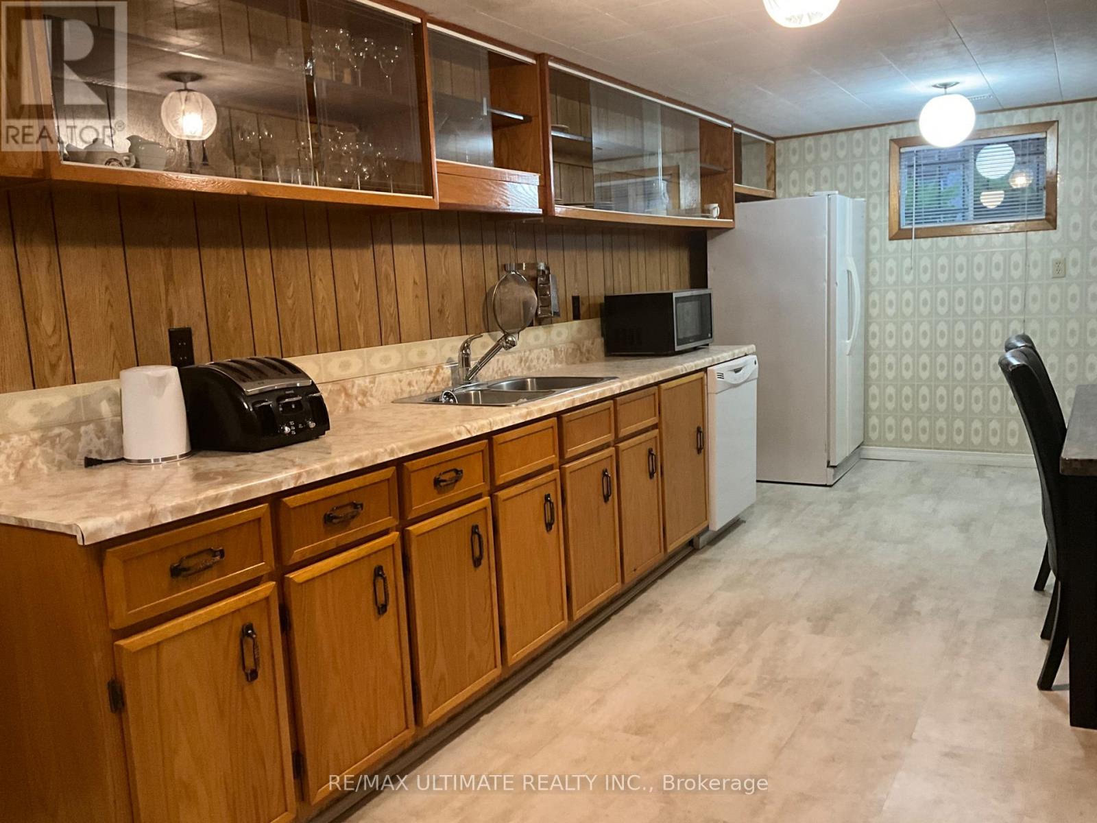 60 Westcroft Drive, Toronto, Ontario  M1E 3A3 - Photo 7 - E12441675