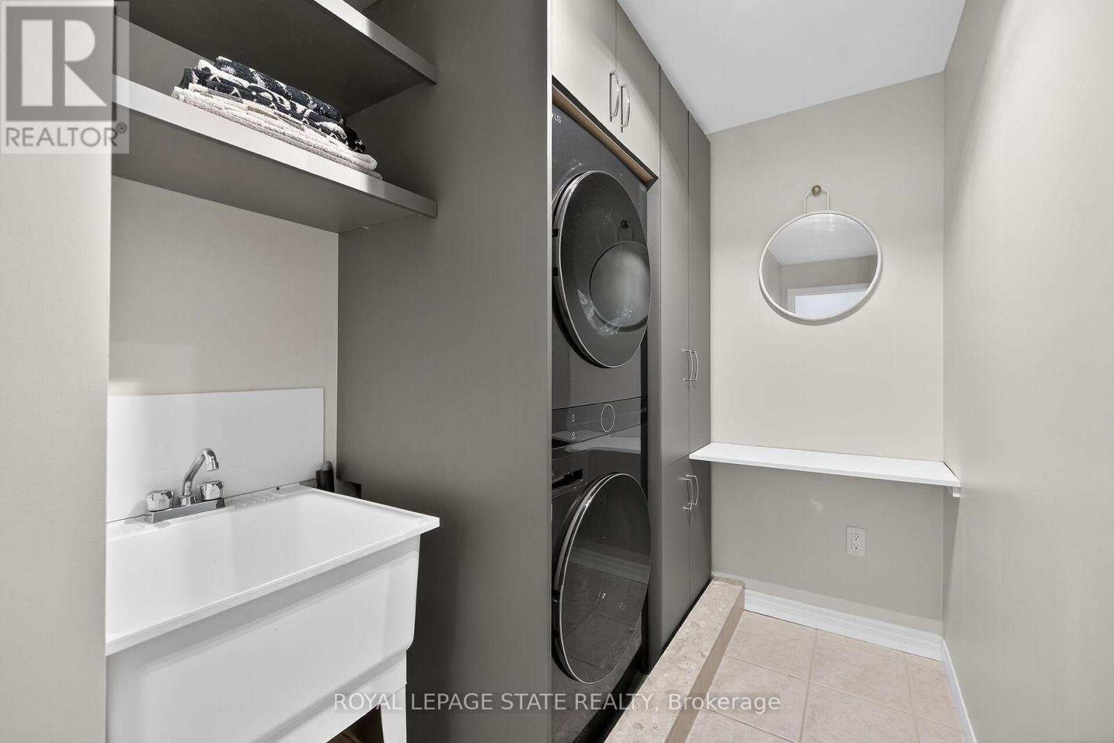 181 Springview Drive, Hamilton (Waterdown), Ontario  L8B 0V9 - Photo 23 - X12472687