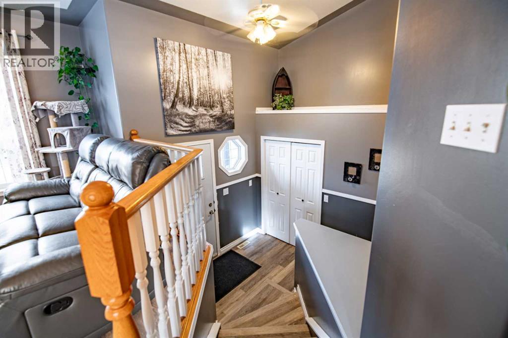 23 Harper Drive, Sylvan Lake, Alberta  T4S 1T4 - Photo 2 - A2265639