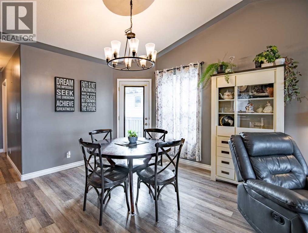 23 Harper Drive, Sylvan Lake, Alberta  T4S 1T4 - Photo 4 - A2265639