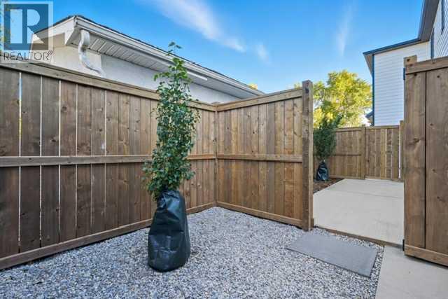 102 West Glen Crescent Sw, Calgary, Alberta  T2W 3R6 - Photo 44 - A2262515