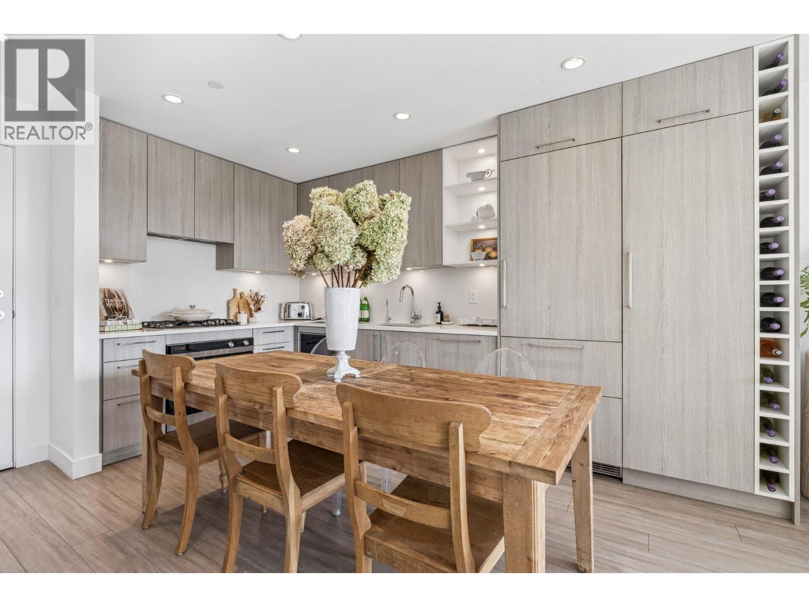 307 707 E 3rd Street, North Vancouver, British Columbia  V7L 1G8 - Photo 10 - R3060156