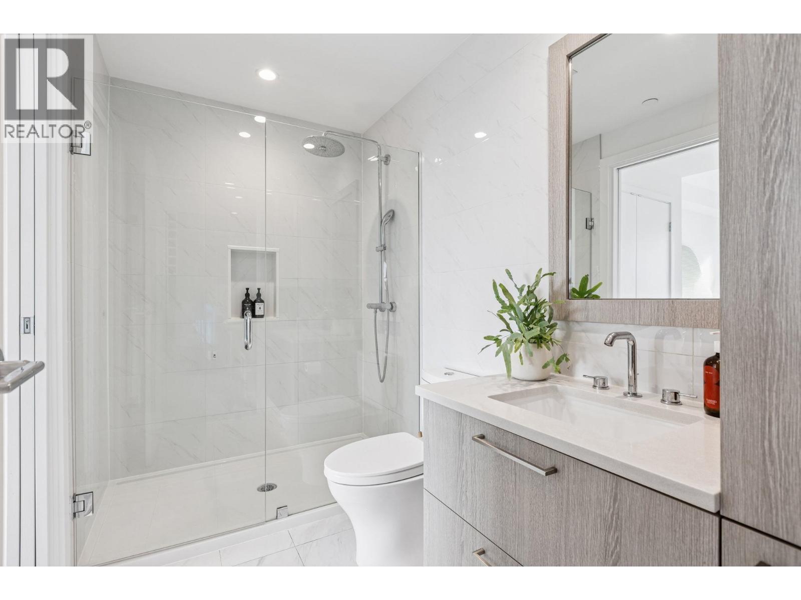 307 707 E 3rd Street, North Vancouver, British Columbia  V7L 1G8 - Photo 18 - R3060156