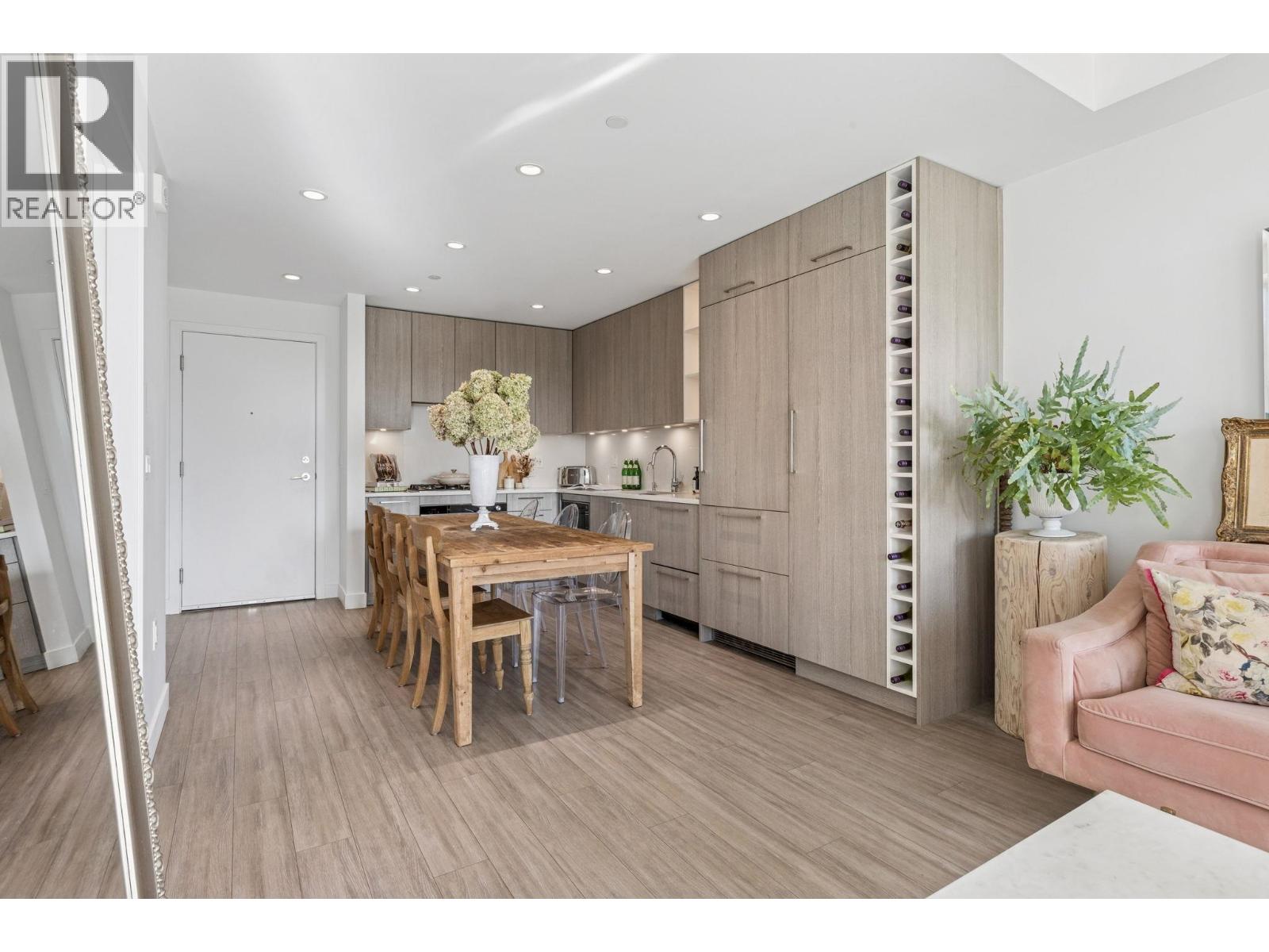 307 707 E 3rd Street, North Vancouver, British Columbia  V7L 1G8 - Photo 7 - R3060156