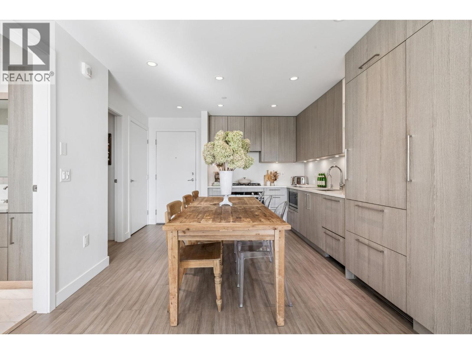 307 707 E 3rd Street, North Vancouver, British Columbia  V7L 1G8 - Photo 8 - R3060156