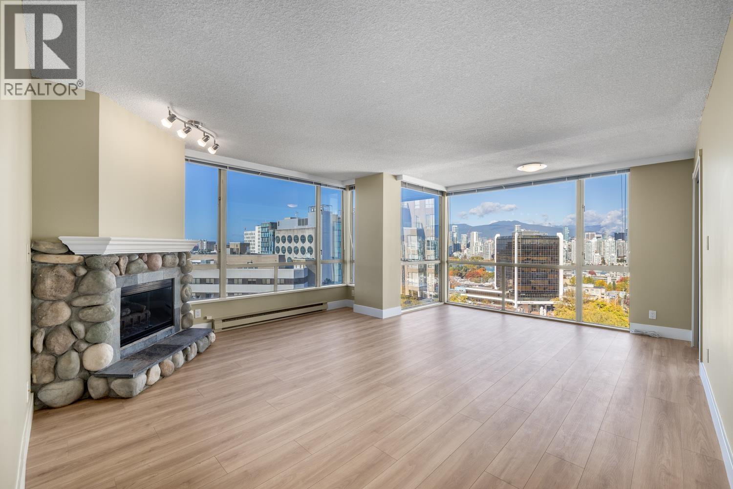 1302 2668 Ash Street, Vancouver, British Columbia  V5Z 4K4 - Photo 2 - R3060163