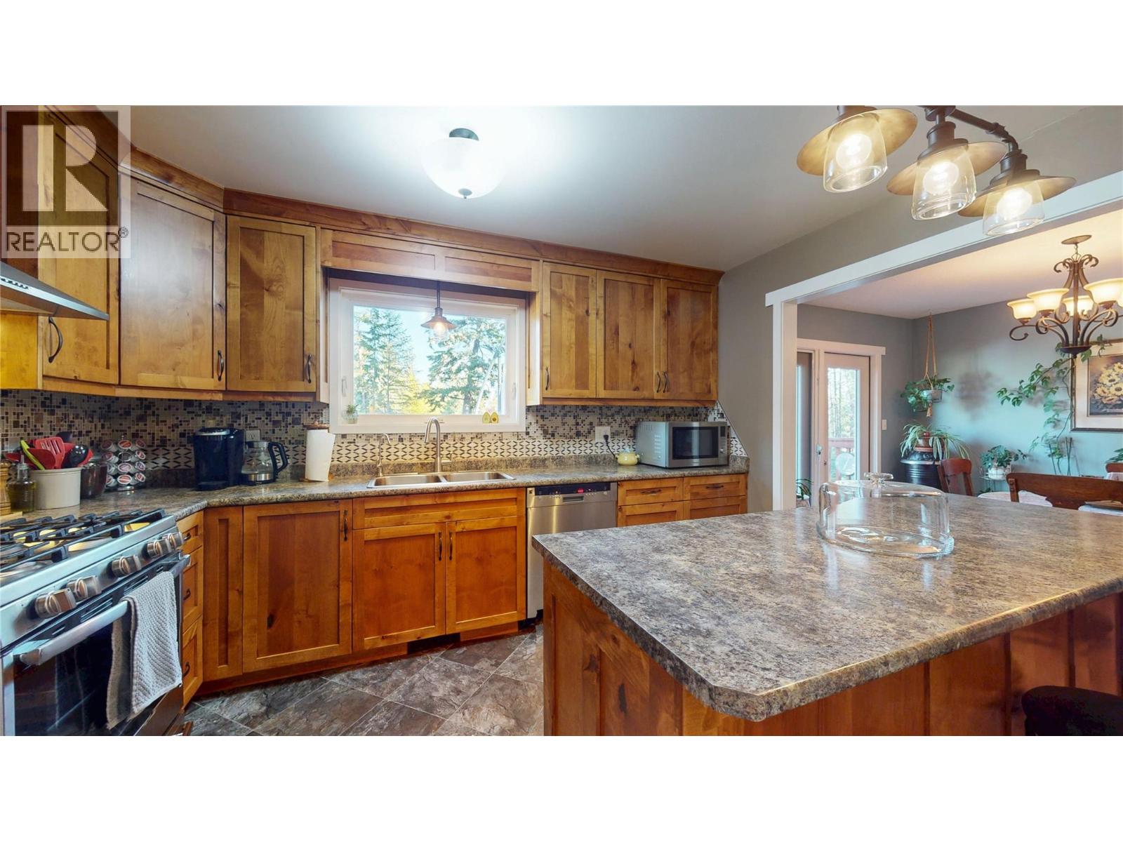 3600 53rd Street S, Cranbrook, British Columbia V1C 7A3 - Photo 4 - 10365740