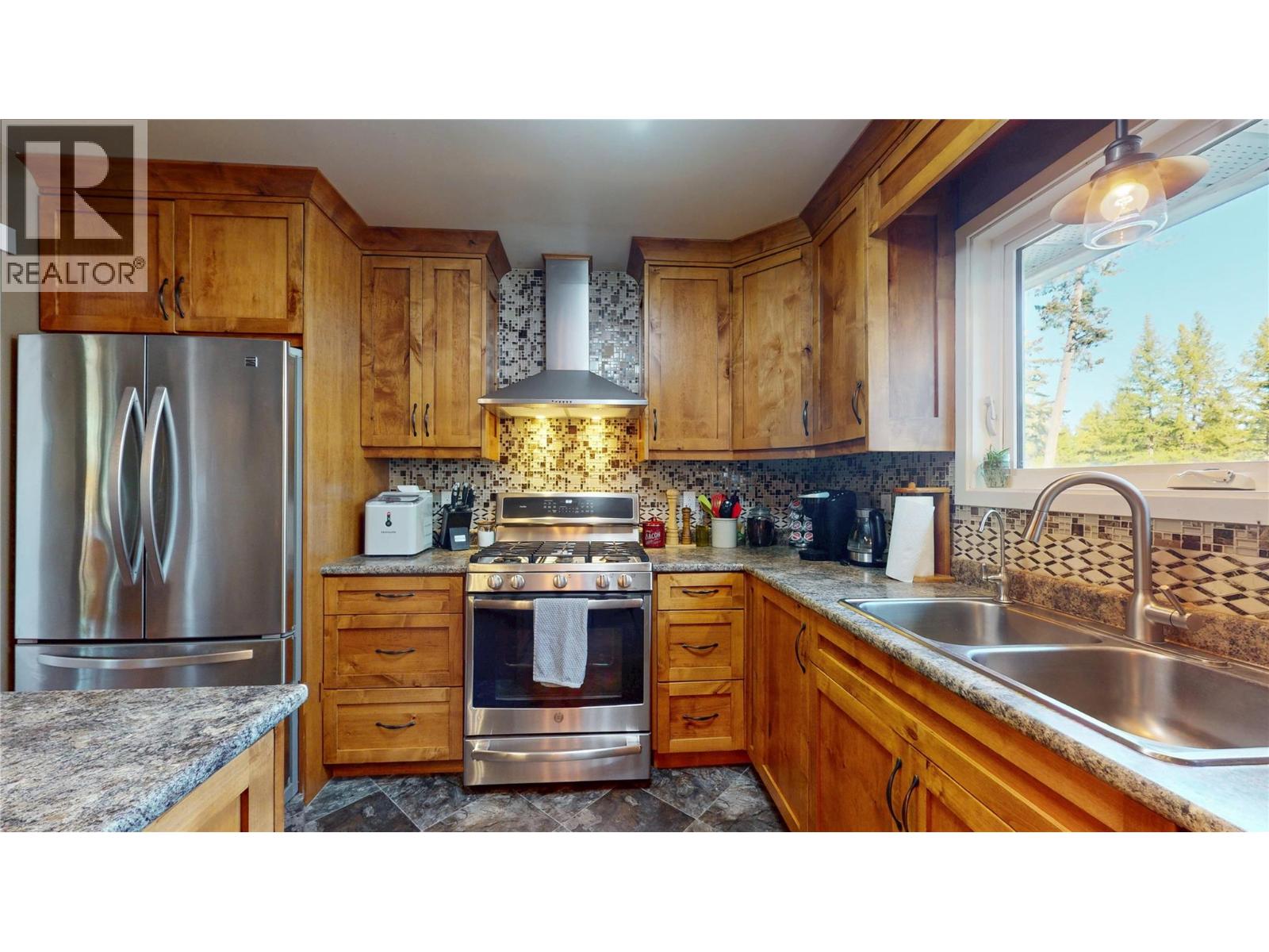 3600 53rd Street S, Cranbrook, British Columbia V1C 7A3 - Photo 3 - 10365740