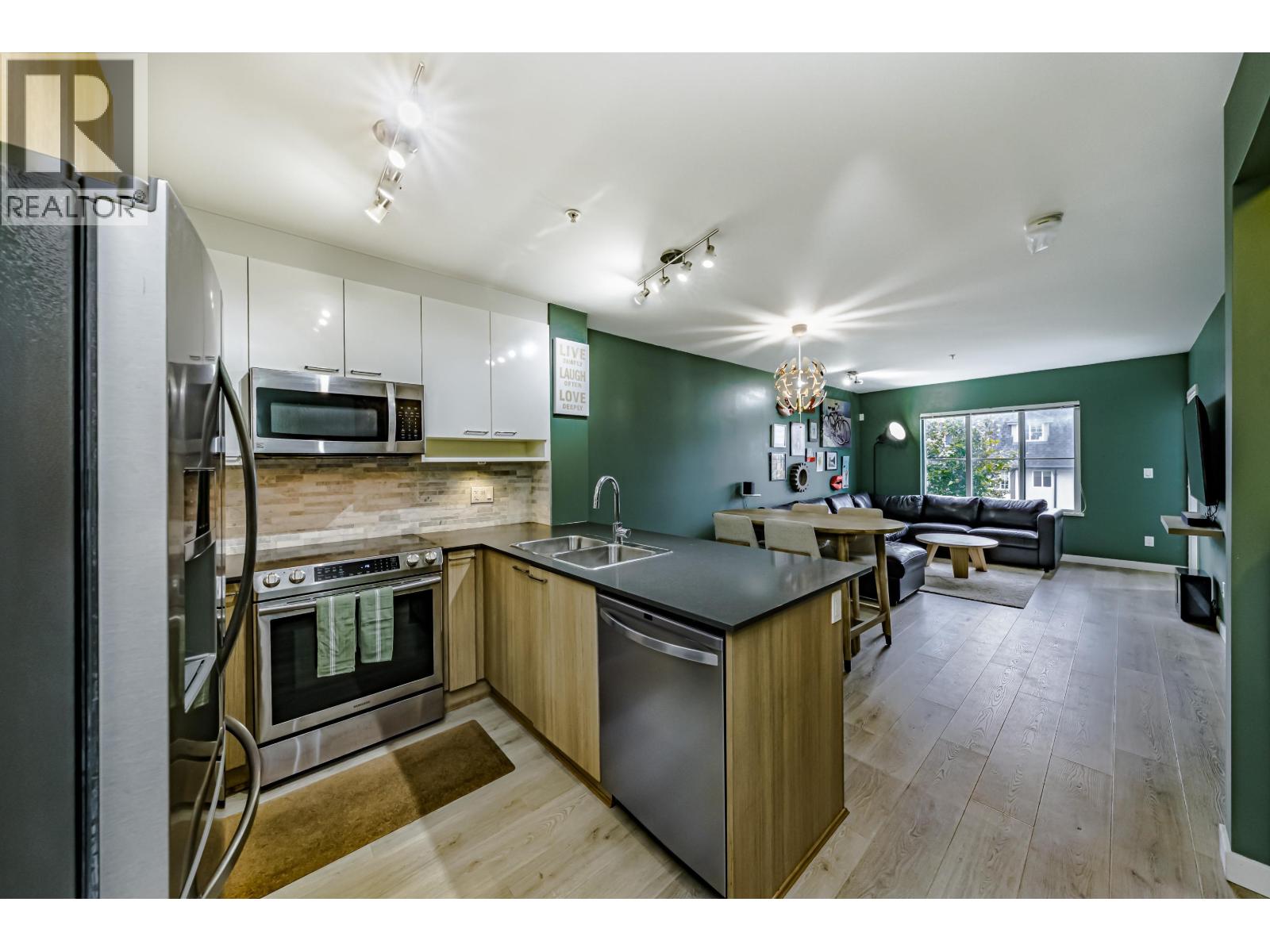 202 202 Lebleu Street, Coquitlam, British Columbia  V3K 4L6 - Photo 11 - R3060199