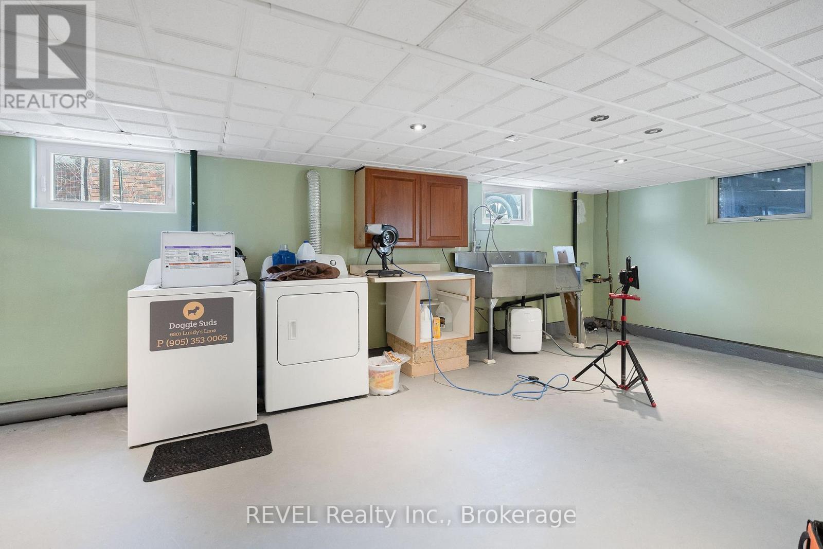 Lower - 6801 Lundys Lane, Niagara Falls, Ontario  L2G 1V6 - Photo 5 - X12472750