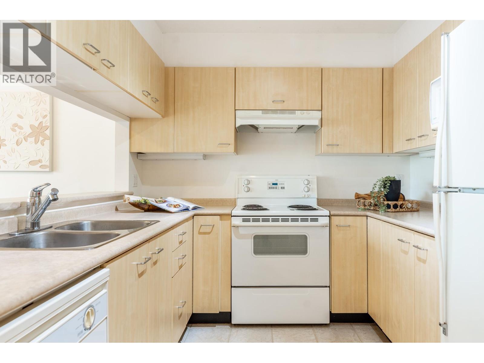 405 1148 Heffley Crescent, Coquitlam, British Columbia  V3B 8A6 - Photo 11 - R3060198