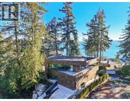 4166 ROSE CRESCENT, West Vancouver, British Columbia