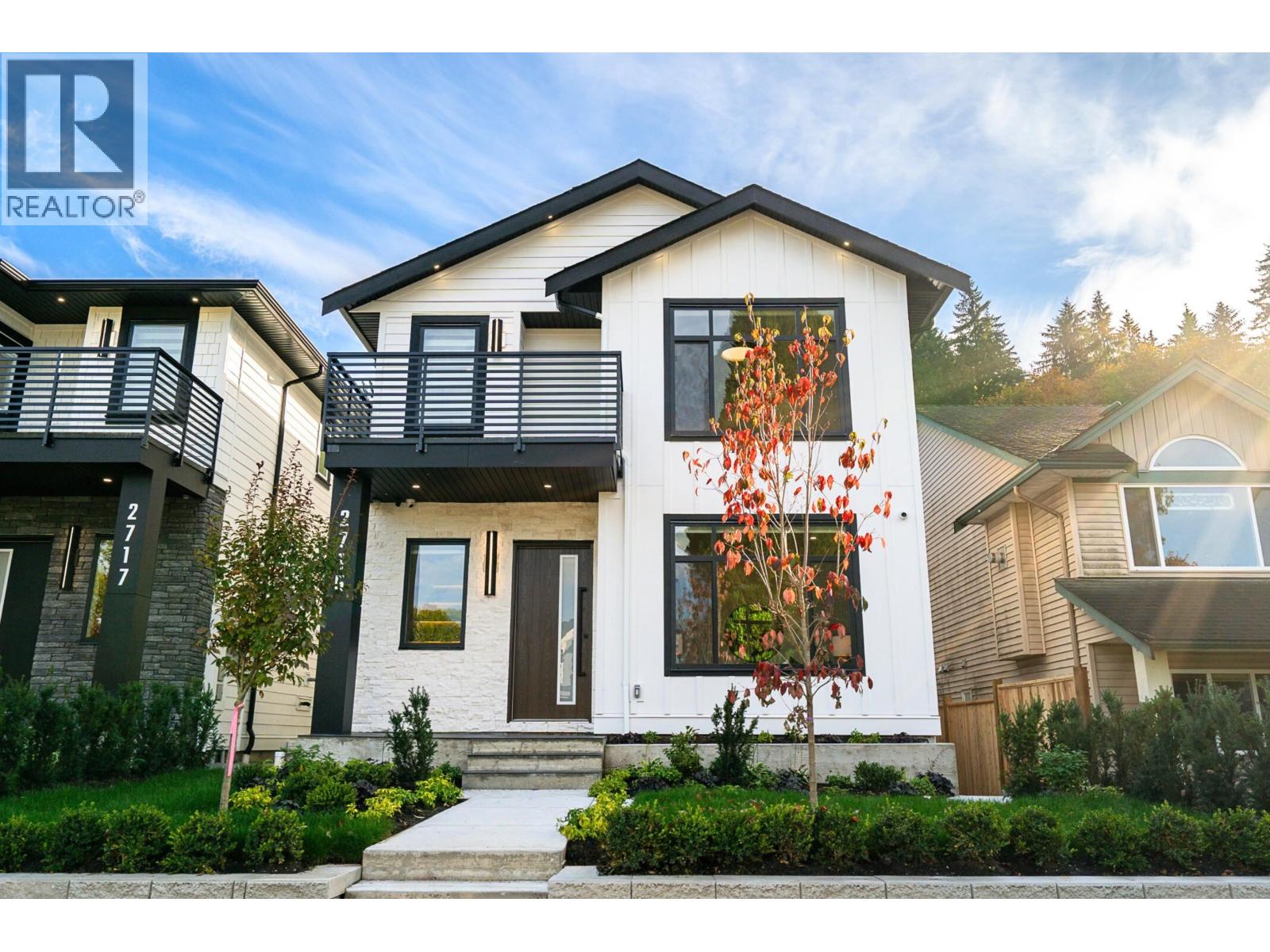 2715 HENRY STREET, port moody, British Columbia