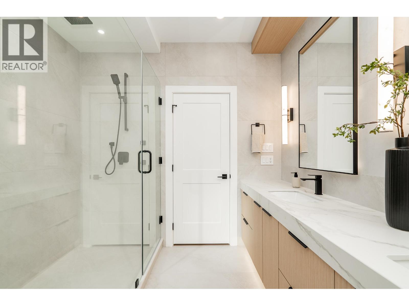 2715 Henry Street, Port Moody, British Columbia  V3H 2J8 - Photo 19 - R3060213