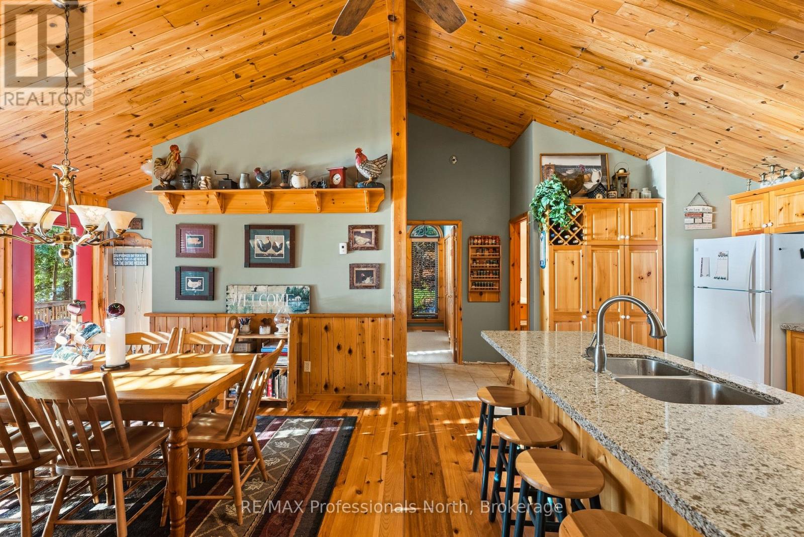 1289 Watts Road, Dysart Et Al, Ontario  K0M 1S0 - Photo 21 - X12472747