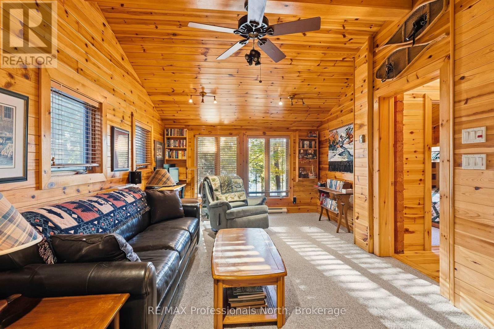 1289 Watts Road, Dysart Et Al, Ontario  K0M 1S0 - Photo 38 - X12472747