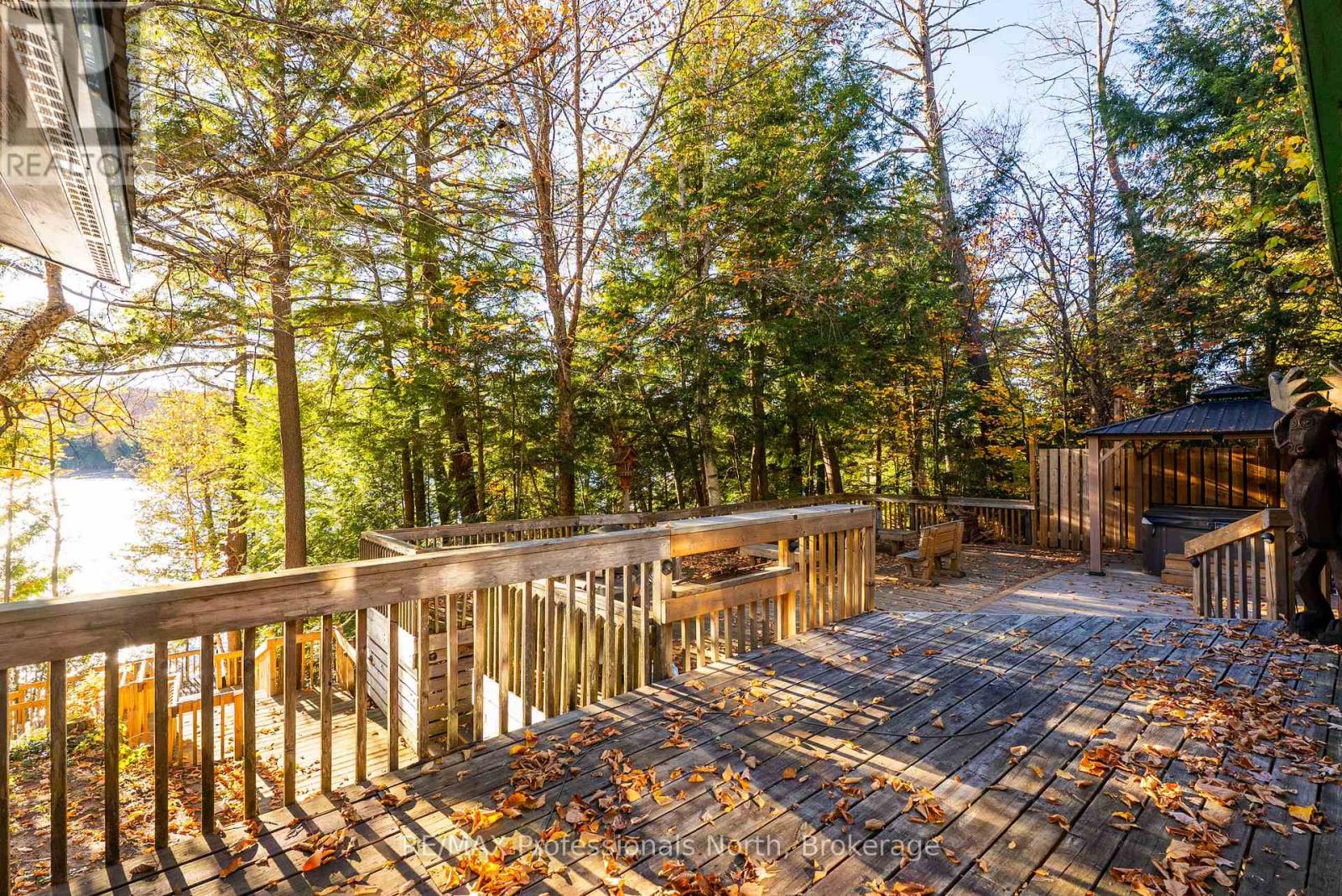 1289 Watts Road, Dysart Et Al, Ontario  K0M 1S0 - Photo 39 - X12472747
