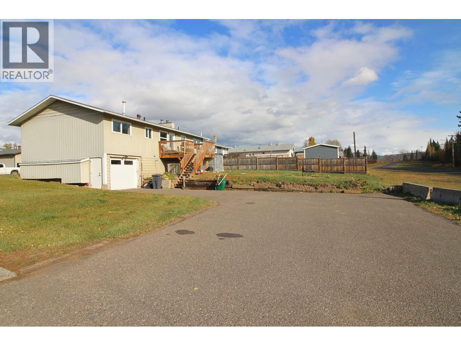 3280 Jewel Road, Houston, British Columbia  V0J 1Z0 - Photo 3 - R3059593