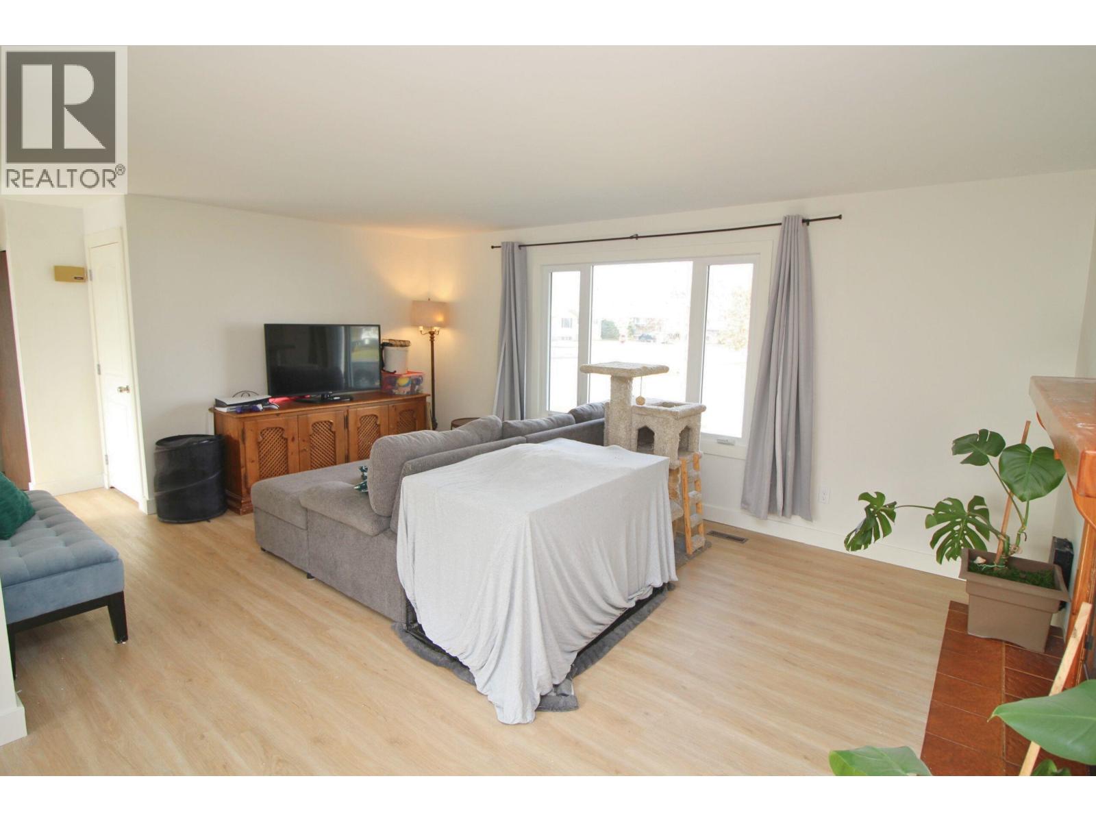 3280 Jewel Road, Houston, British Columbia  V0J 1Z0 - Photo 5 - R3059593