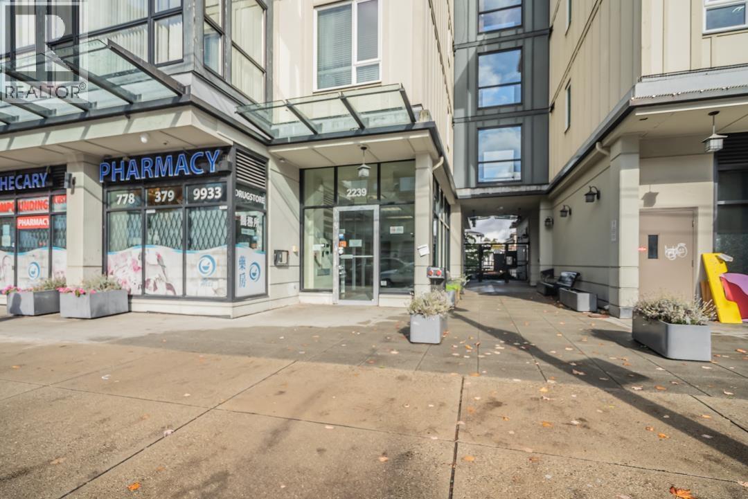 212 2239 KINGSWAY, Vancouver, British Columbia
