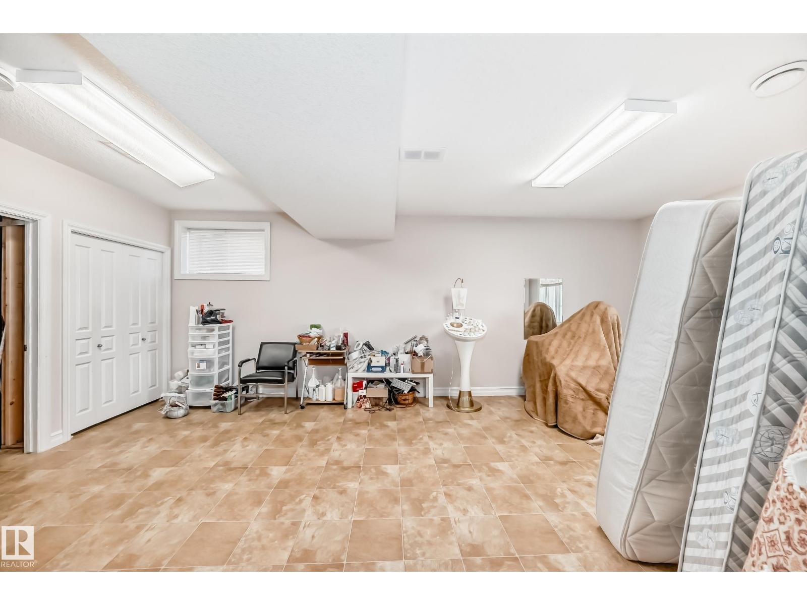1525 Haswell Cl Nw, Edmonton, Alberta  T6R 3J4 - Photo 45 - E4462859