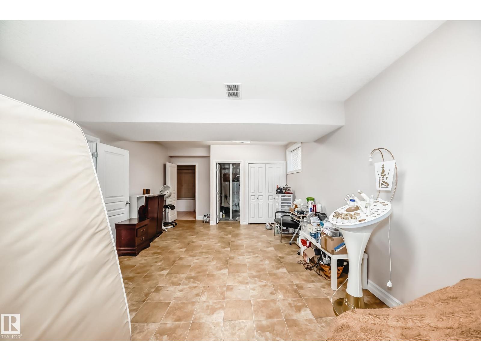 1525 Haswell Cl Nw, Edmonton, Alberta  T6R 3J4 - Photo 46 - E4462859