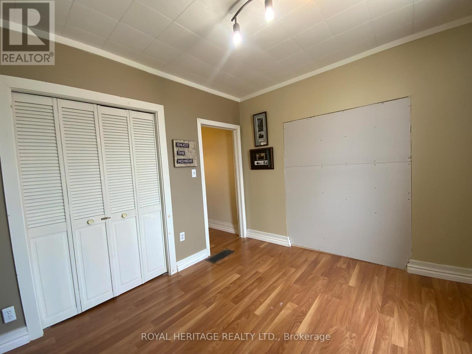 65 Bolton Street, Kawartha Lakes, Ontario  K0M 1A0 - Photo 10 - X12472784