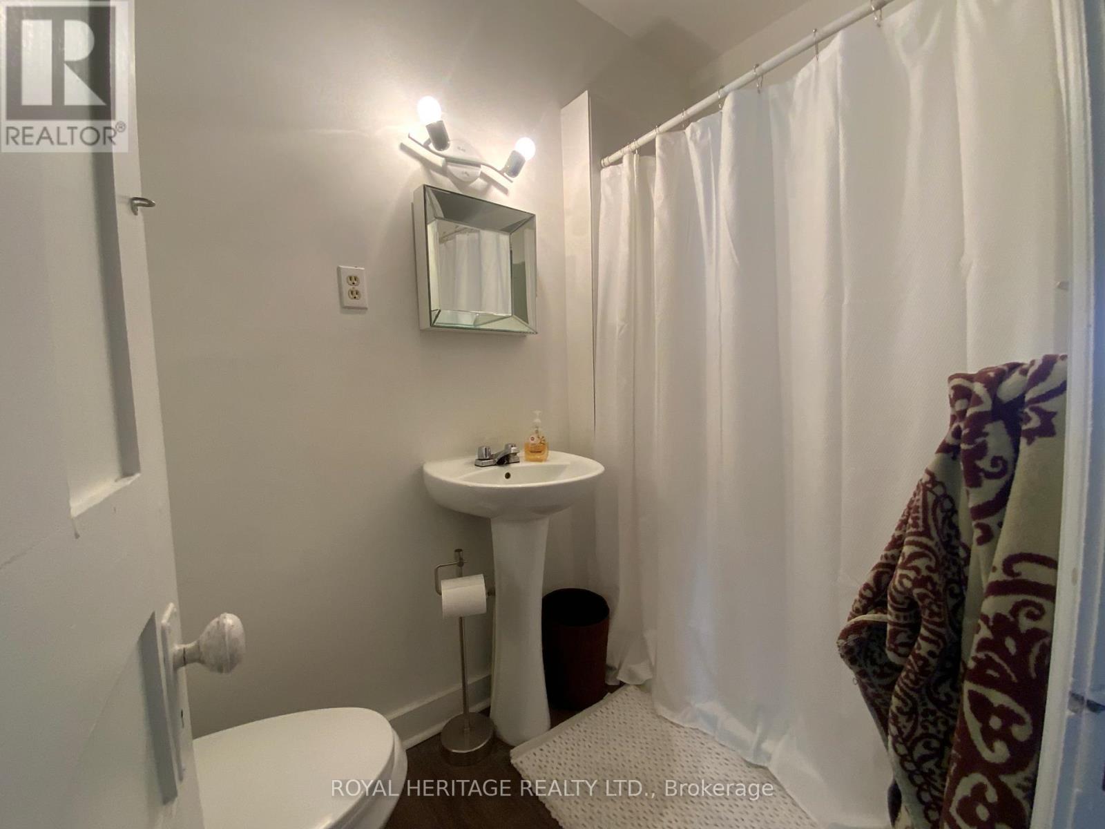 65 Bolton Street, Kawartha Lakes, Ontario  K0M 1A0 - Photo 11 - X12472784