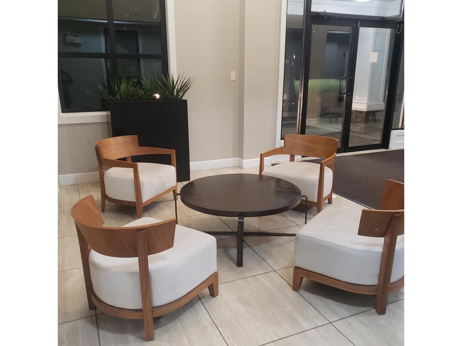 223 13897 Fraser Highway, Surrey, British Columbia V3T 0G8 - Photo 2 - R3060204