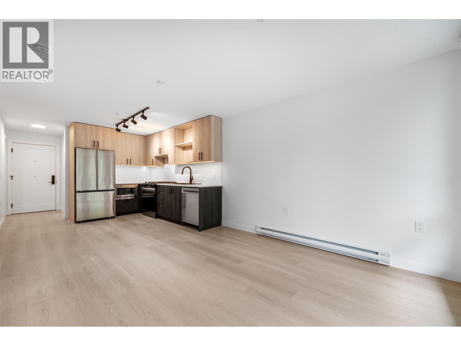 402 1100 Clarke Road, Port Moody, British Columbia  V3H 0N3 - Photo 4 - R3052264