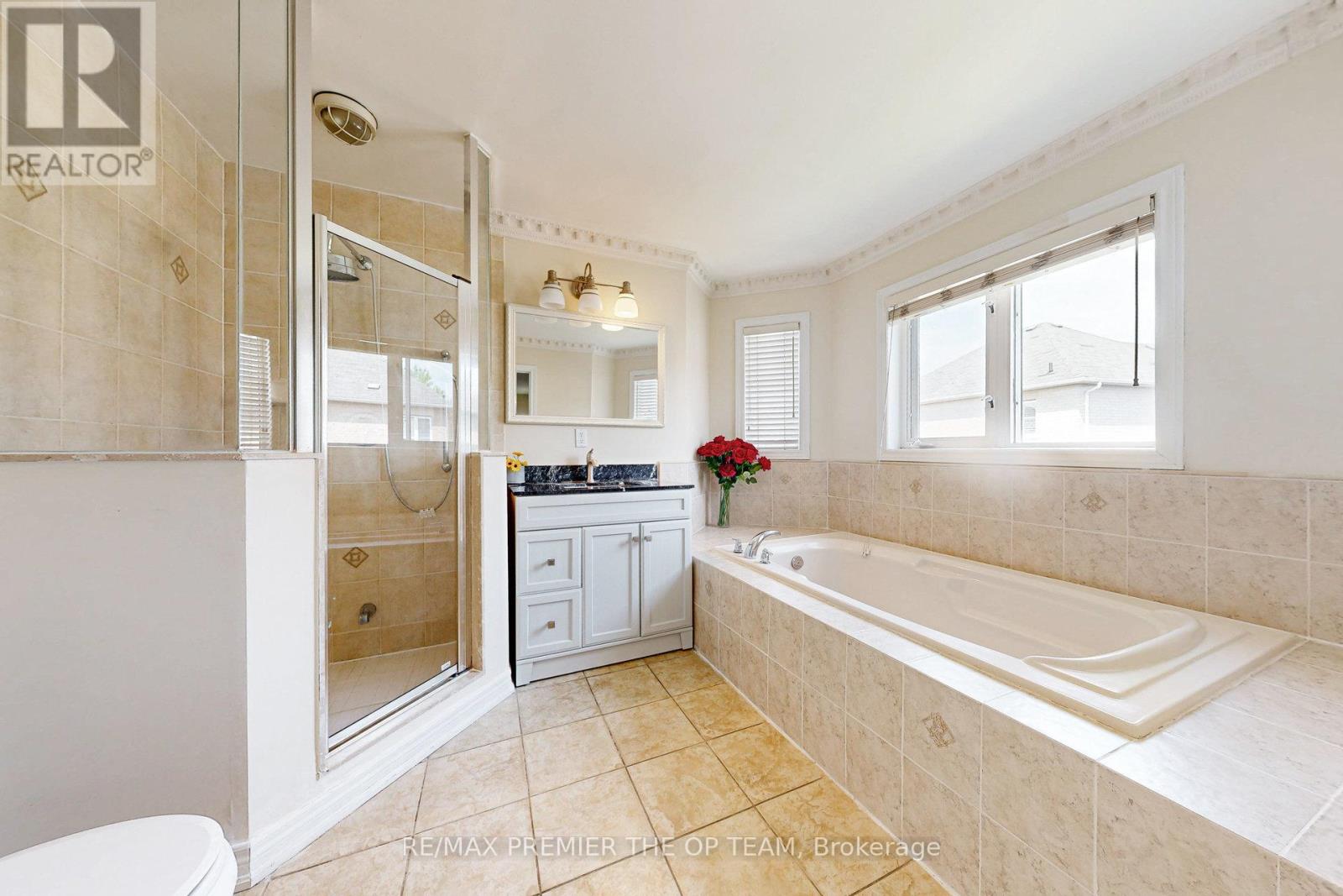 59 Rossi Drive, Vaughan, Ontario  L4H 3K7 - Photo 26 - N12472730