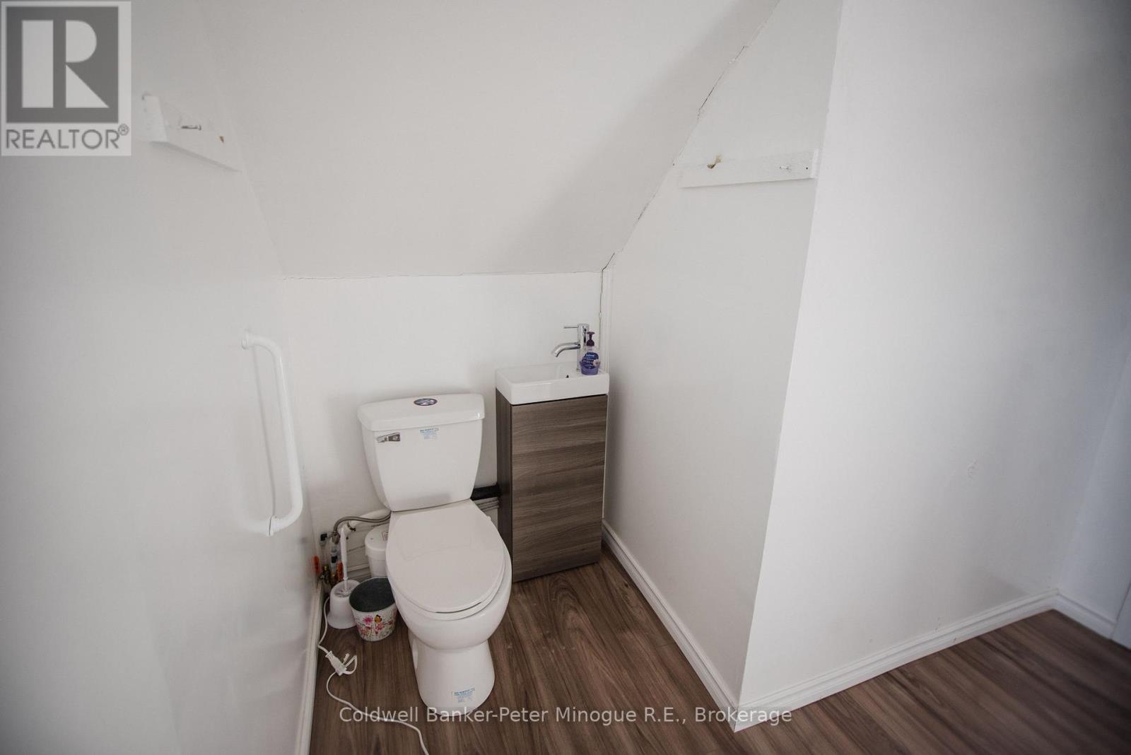 1074 James Street, Mattawa, Ontario  P0H 1V0 - Photo 17 - X12465762