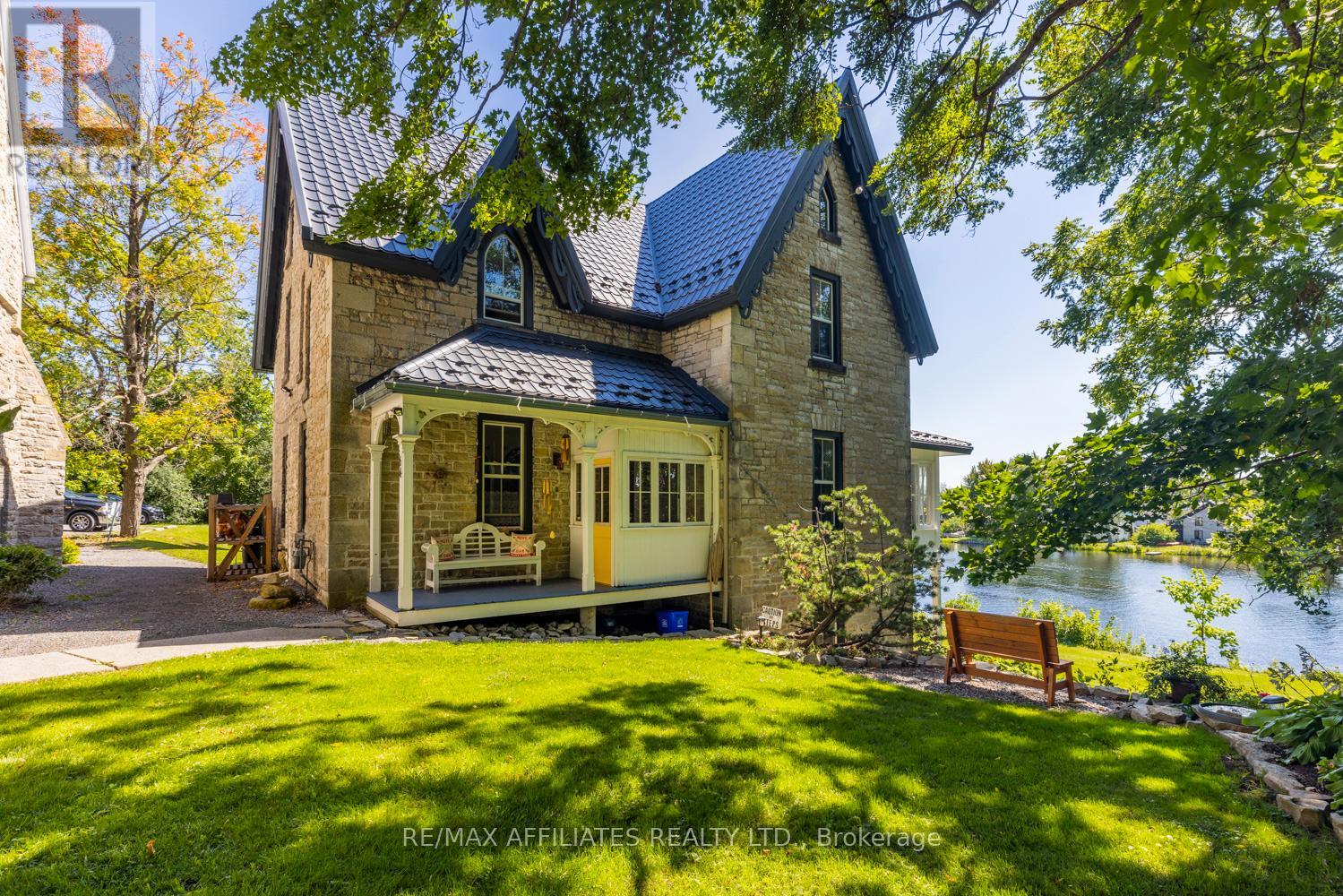 64 CLYDE STREET, Mississippi Mills, Ontario