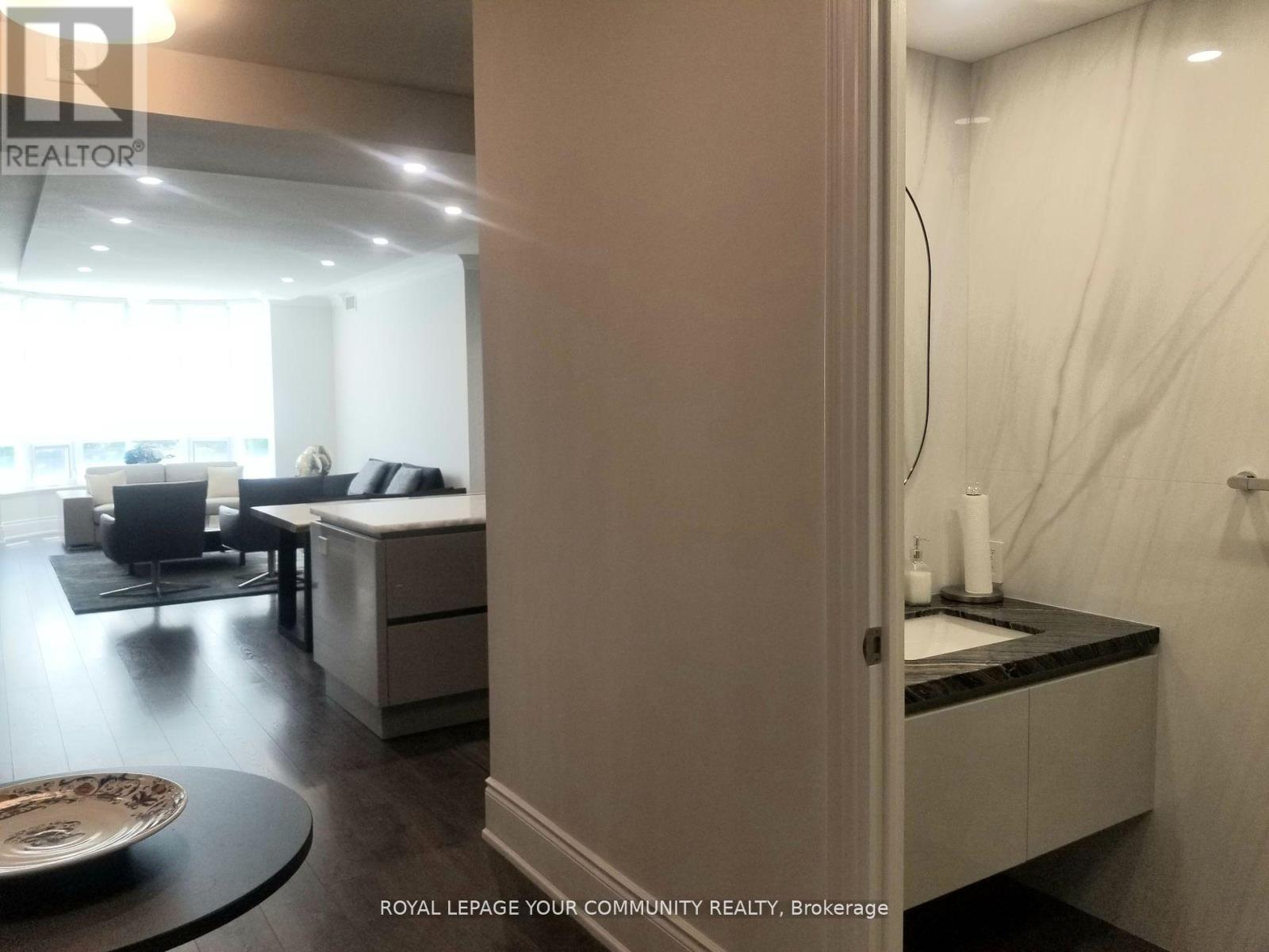 304 - 7071 Bayview Avenue, Markham, Ontario  L3T 7V8 - Photo 6 - N12471953